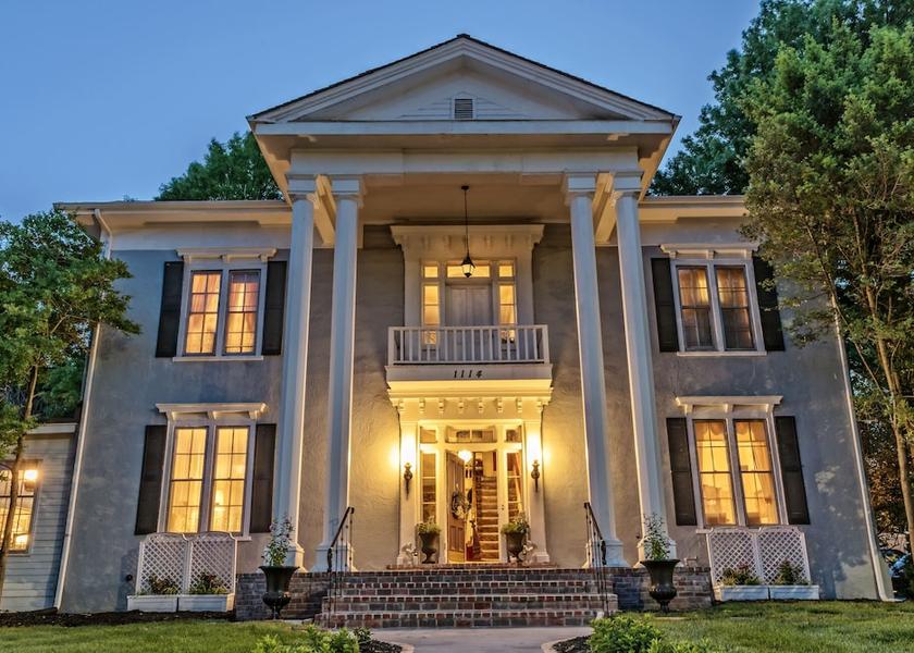 Kansas Independence Facade