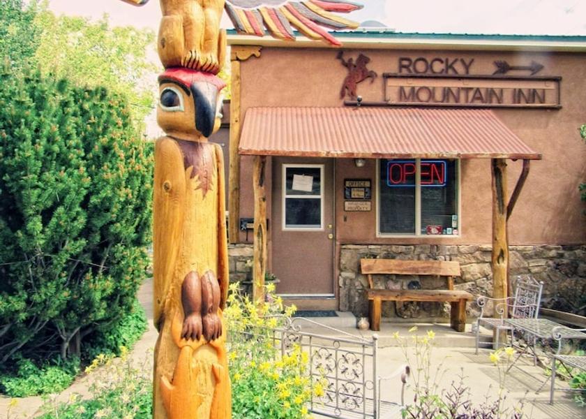 Colorado Paonia Reception