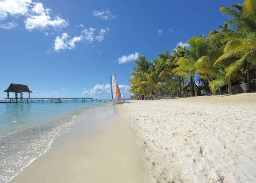 MU Trou aux Biches Beach