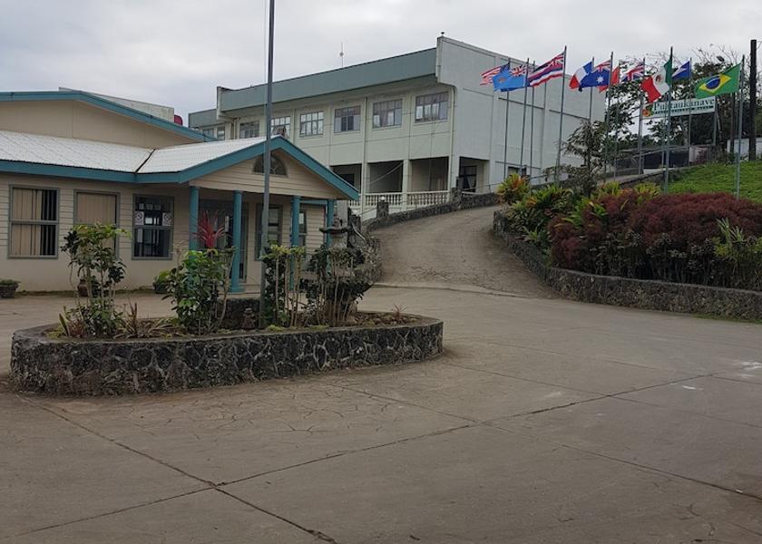  Neiafu Facade