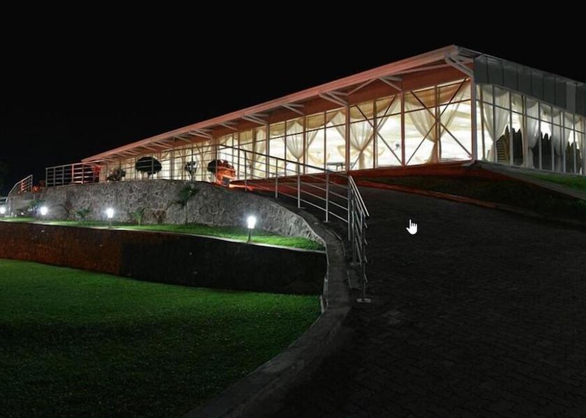  Blantyre Garden