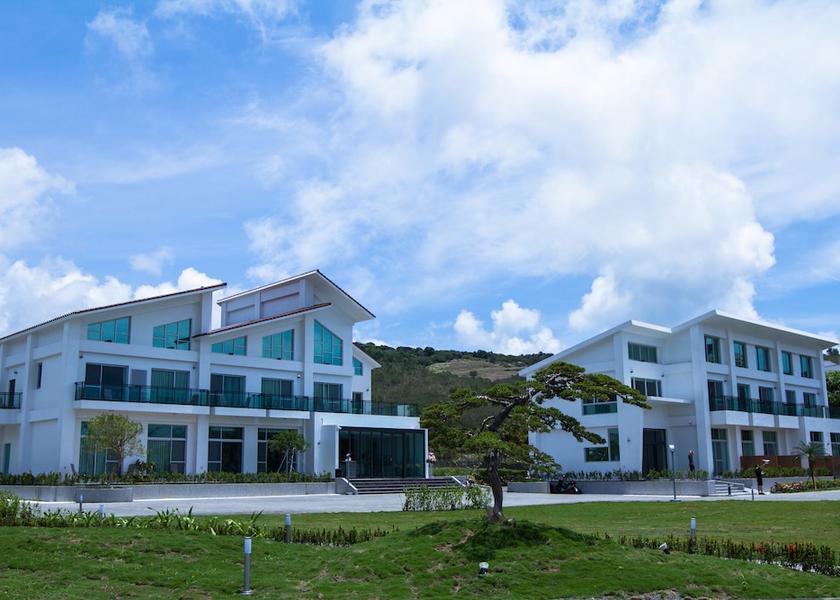Pingtung County Hengchun Exterior Detail