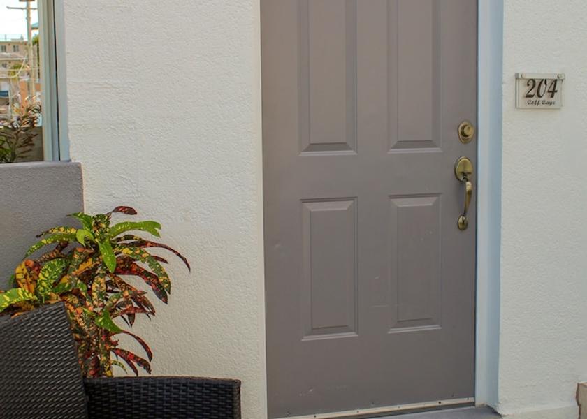 Caye Caulker Courtyard View