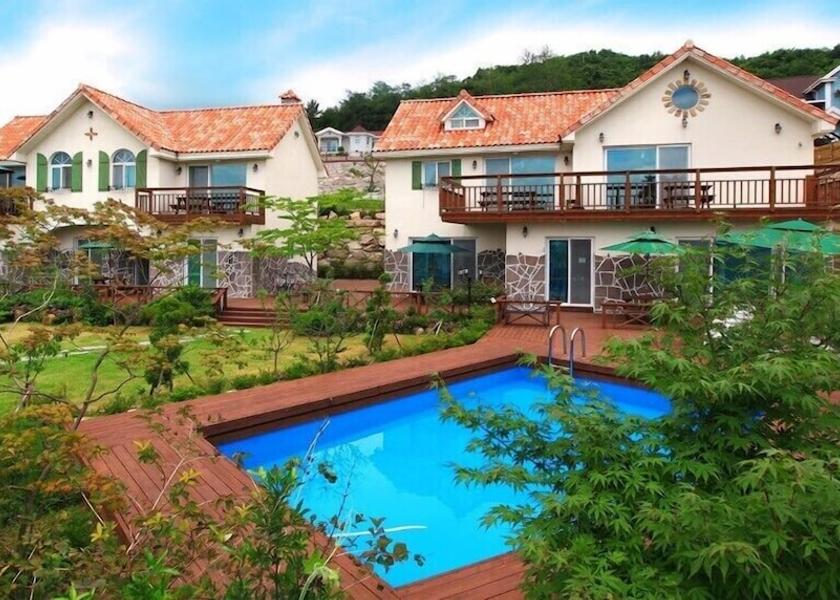 North Gyeongsang Gyeongju Outdoor pool