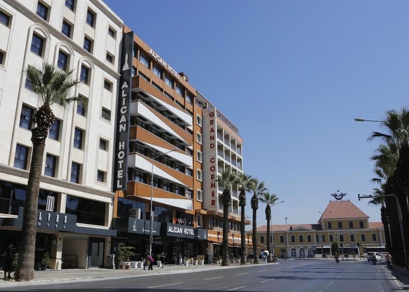 Izmir Izmir Front of property