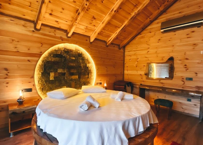Rize Province Çamlıhemşin Room