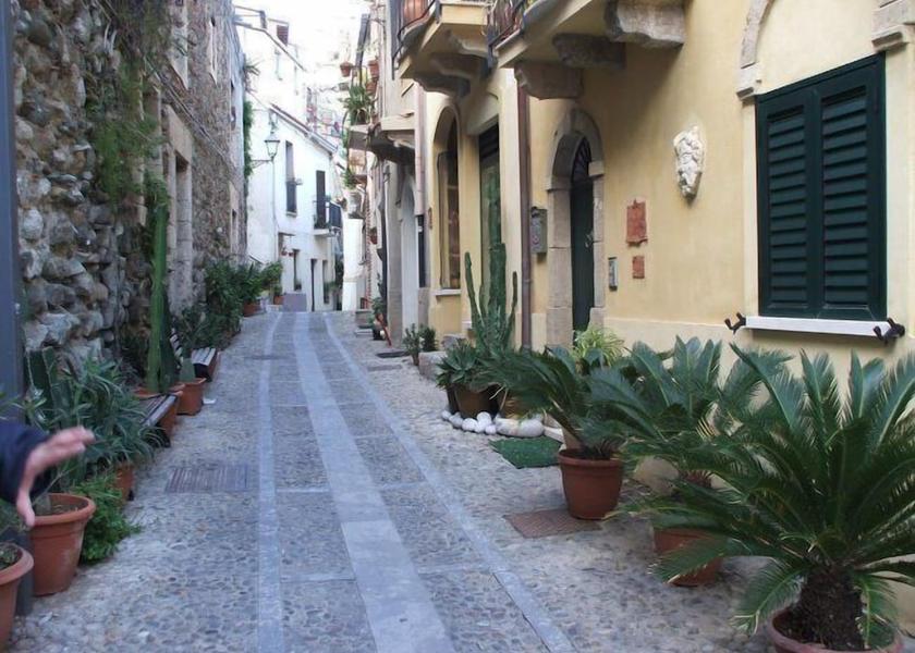 Calabria Scilla Exterior