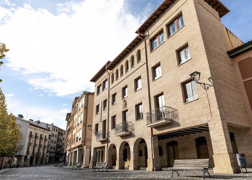 Navarre Estella Front of property