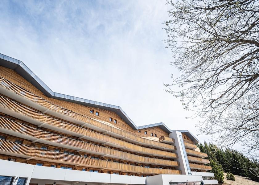 Auvergne-Rhone-Alpes Auris Facade