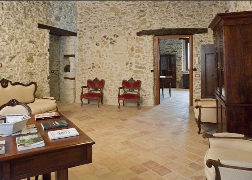 Calabria Fiumefreddo Bruzio Interior