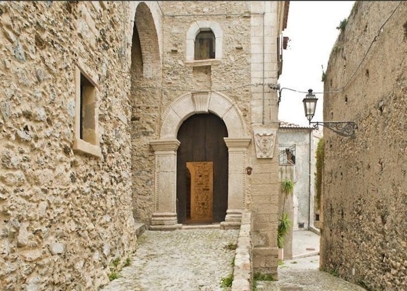 Calabria Fiumefreddo Bruzio Primary image