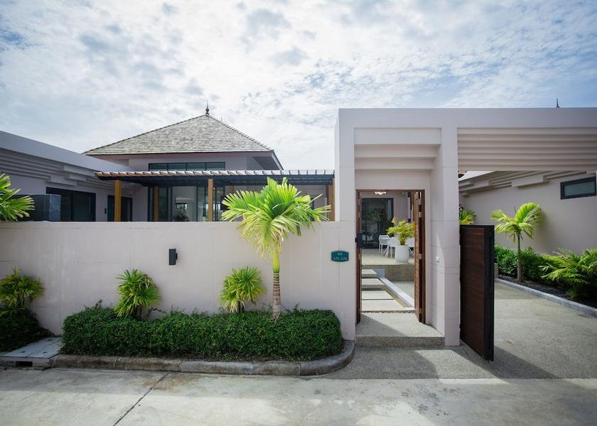 Phuket Choeng Thale Entrance