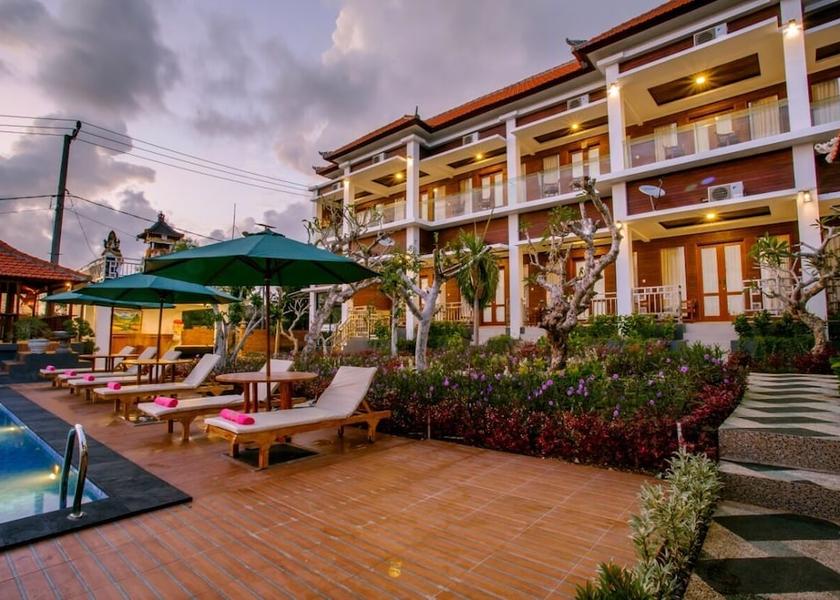  Penida Island Exterior Detail