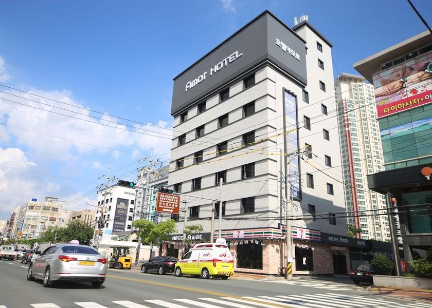South Gyeongsang Changwon Exterior Detail