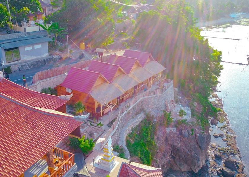  Penida Island Exterior Detail