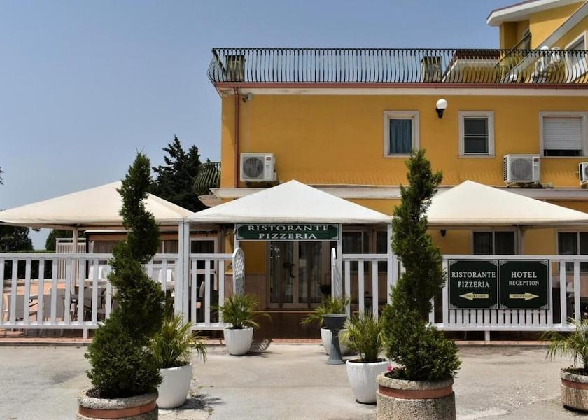 Puglia San Giovanni Rotondo Exterior