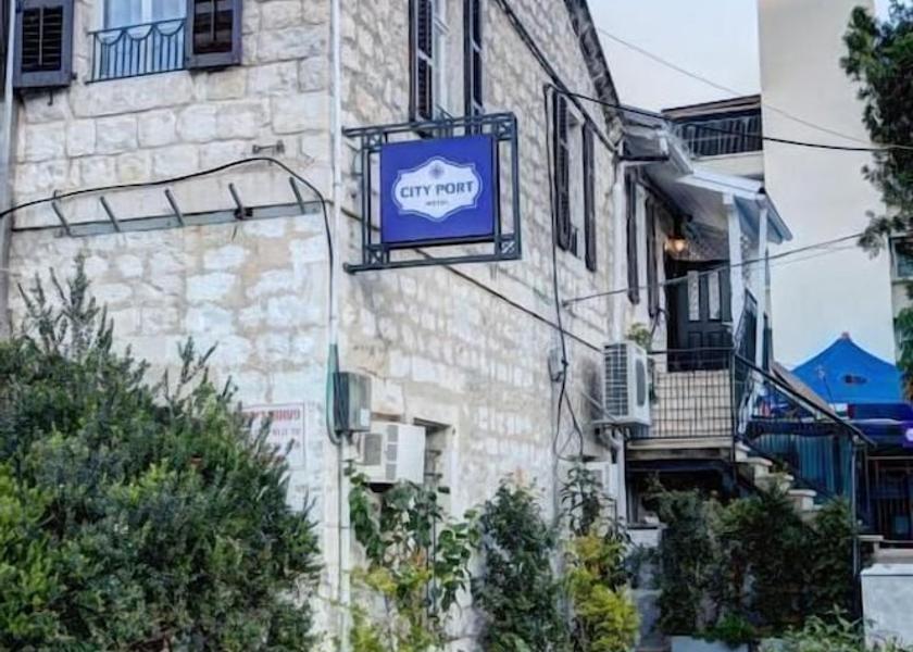 Haifa Haifa Facade