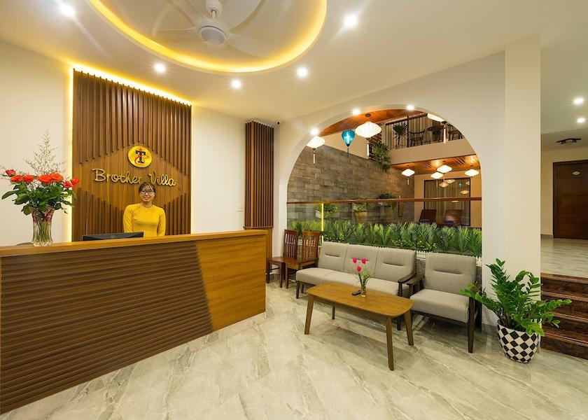 Thua Thien-Hue Da Nang Reception