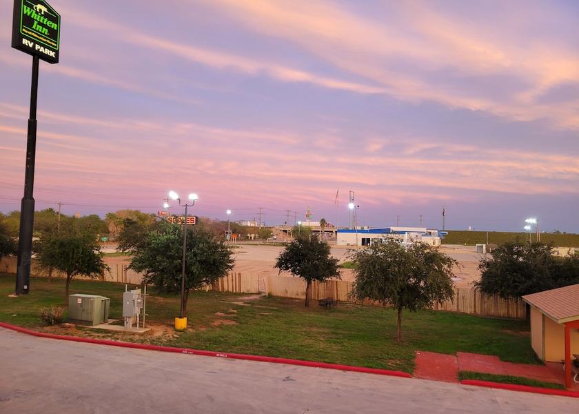Texas Cotulla RV or Truck Parking