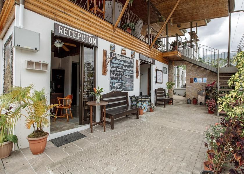 Alajuela La Fortuna Facade