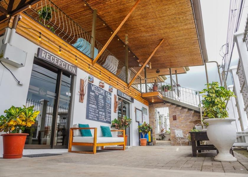 Alajuela La Fortuna Reception