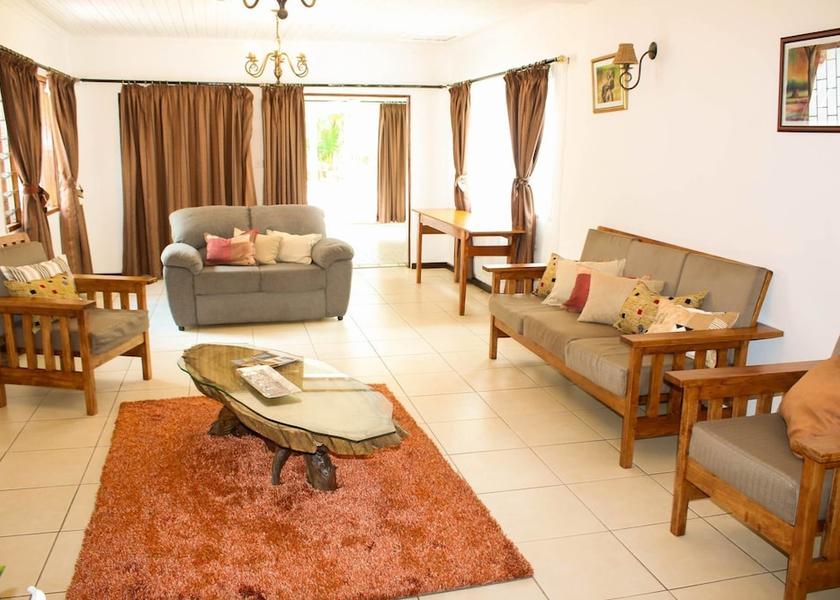  Lilongwe Interior Entrance