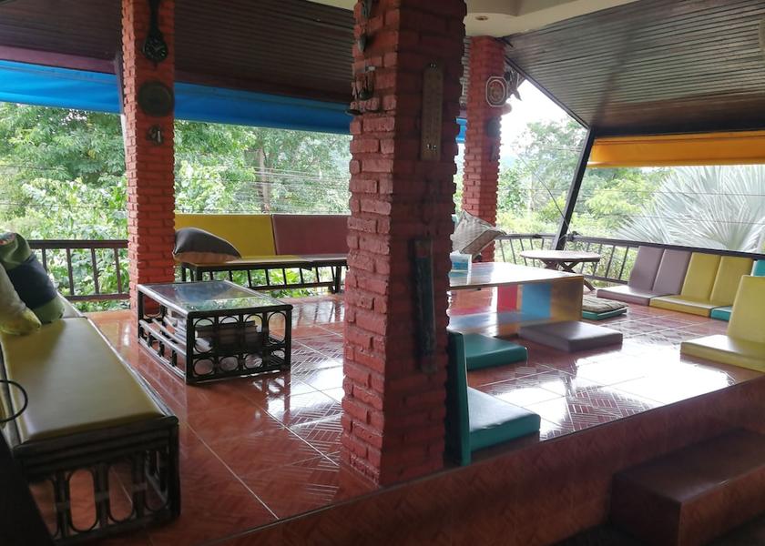 Ratchaburi Suan Phueng Lobby
