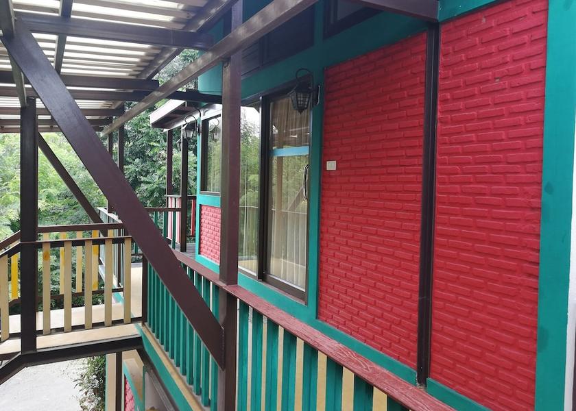 Ratchaburi Suan Phueng Terrace
