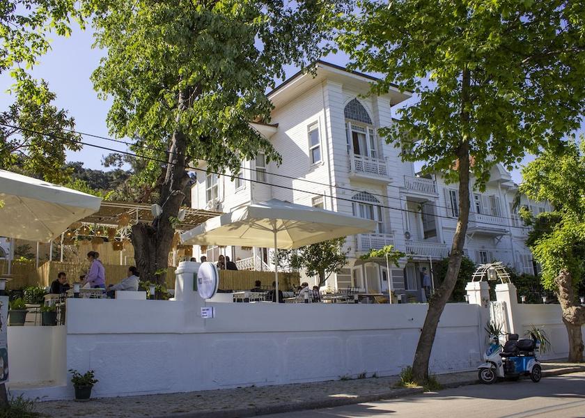 Istanbul Adalar Facade