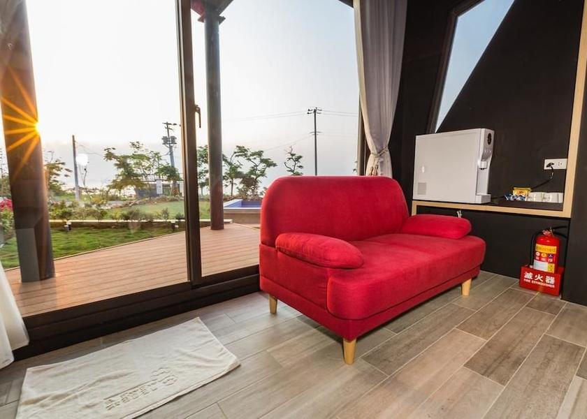 Pingtung County Liuqiu Room