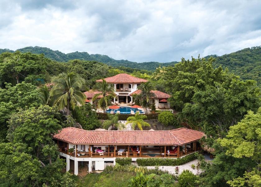 Guanacaste Tamarindo Facade