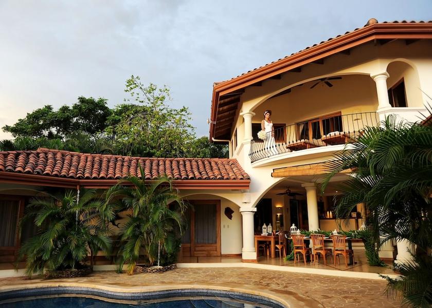 Guanacaste Tamarindo Facade