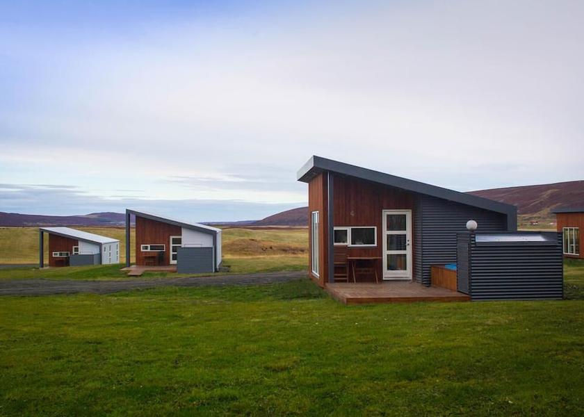 Northeast Region Laugar Exterior Detail