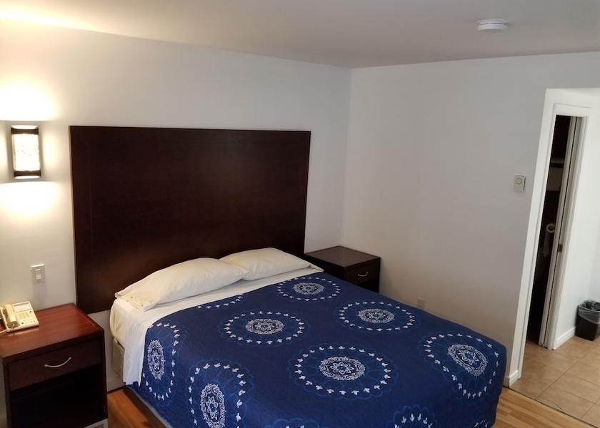 Quebec Gatineau Room