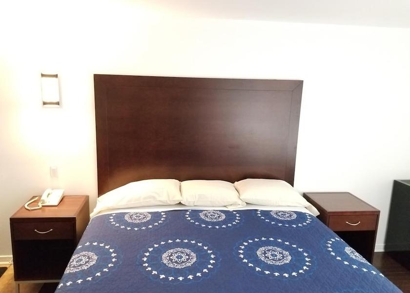 Quebec Gatineau Room
