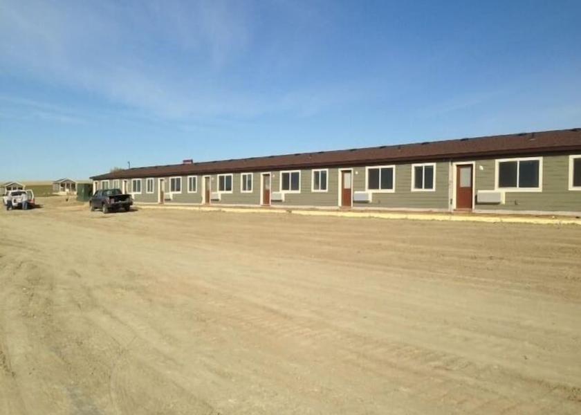 North Dakota Watford City Front of property