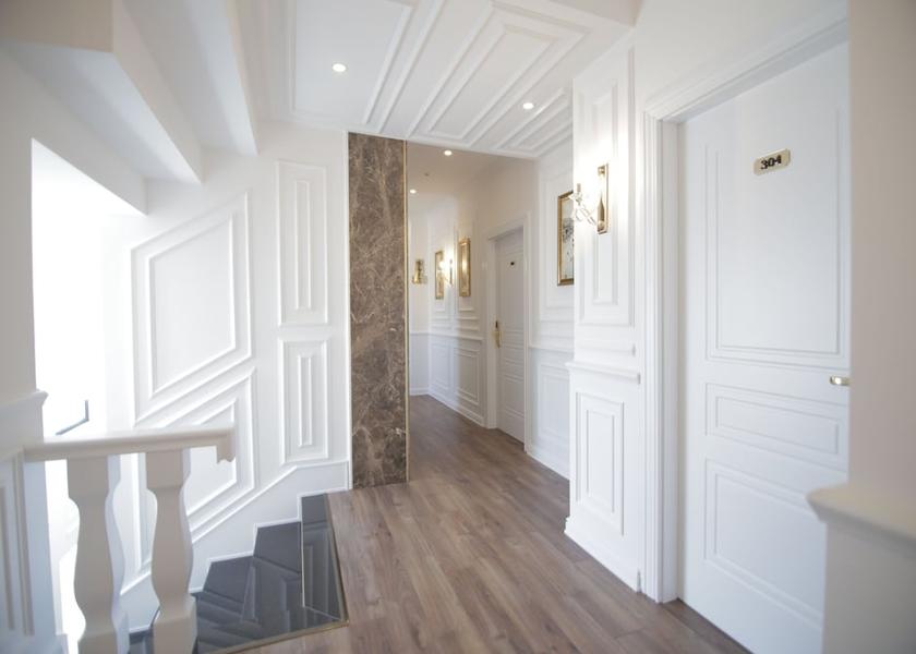  Tirana Interior Entrance