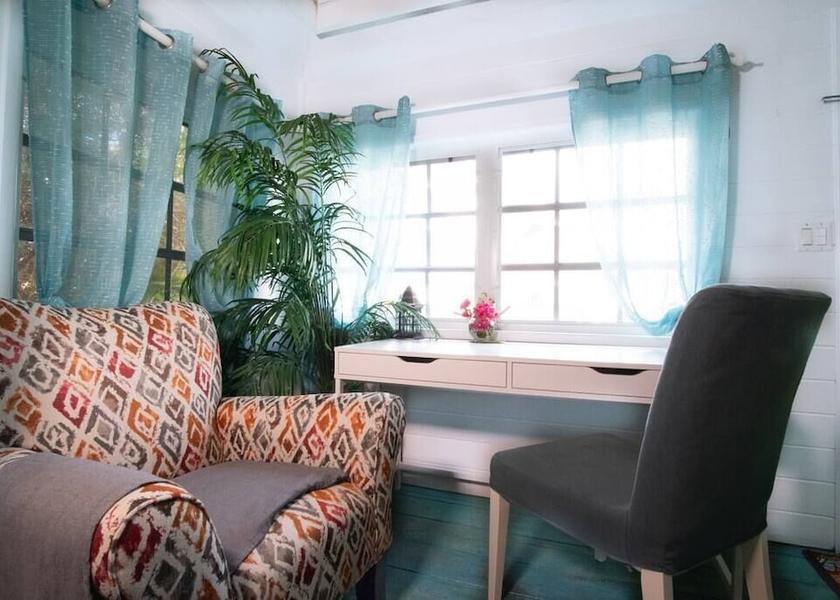  Nassau Interior Entrance