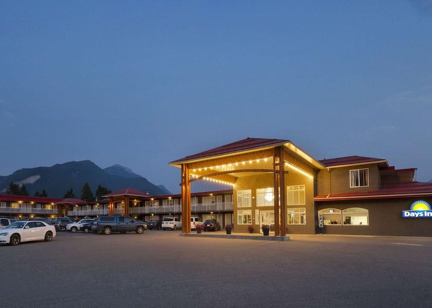 British Columbia Golden Exterior Detail