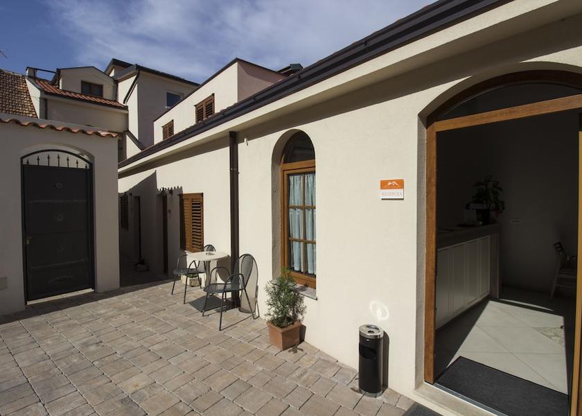 Federation of Bosnia and Herzegovina Mostar Lobby