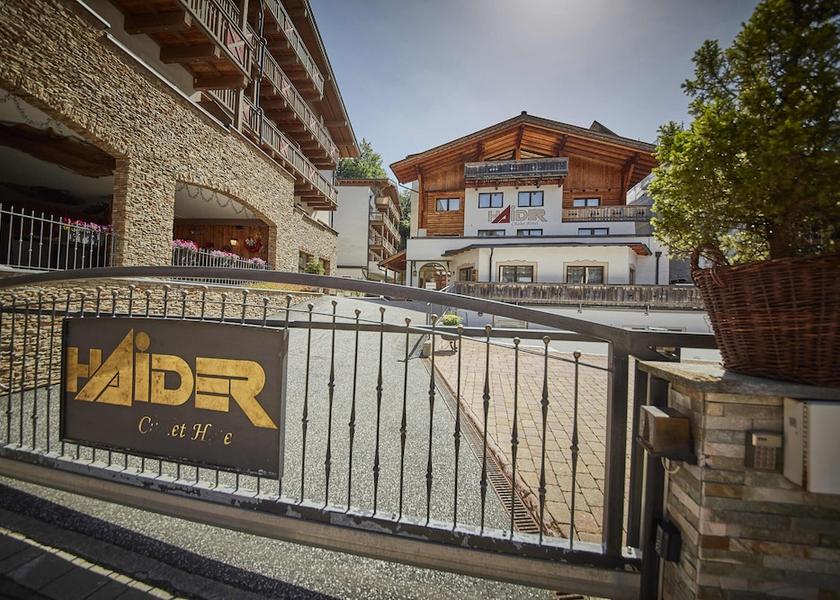 Salzburg (state) Saalbach-Hinterglemm Exterior Detail