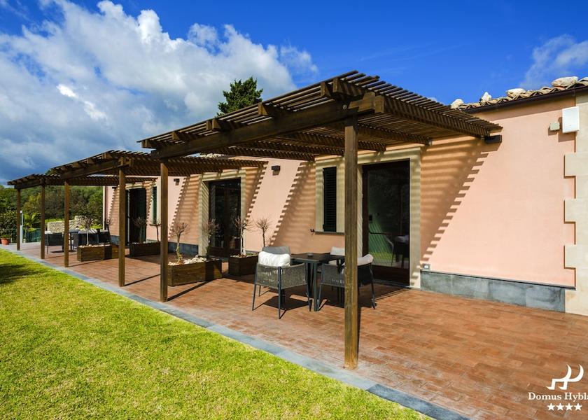 Sicily Palazzolo Acreide Terrace