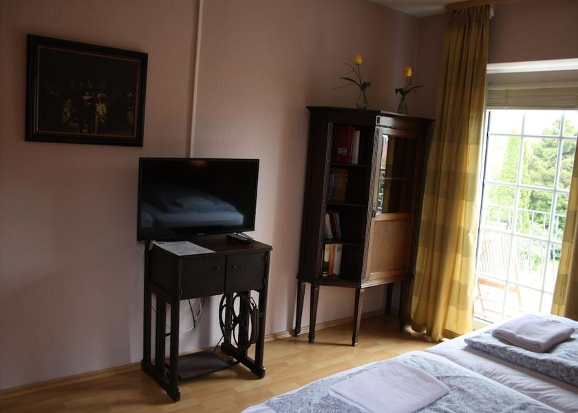 Lower Saxony Leezdorf Room