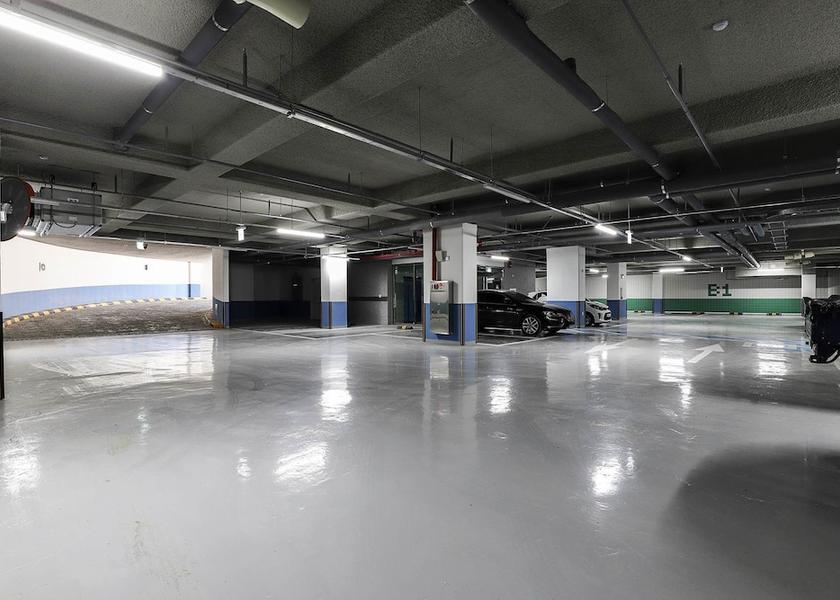 Gyeonggi Gimpo Parking