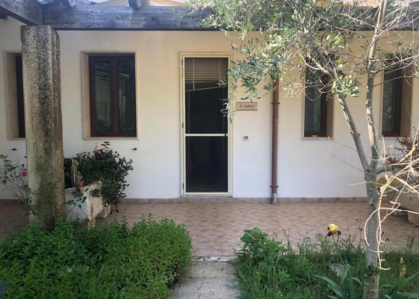 Puglia Bagnolo del Salento Exterior Detail