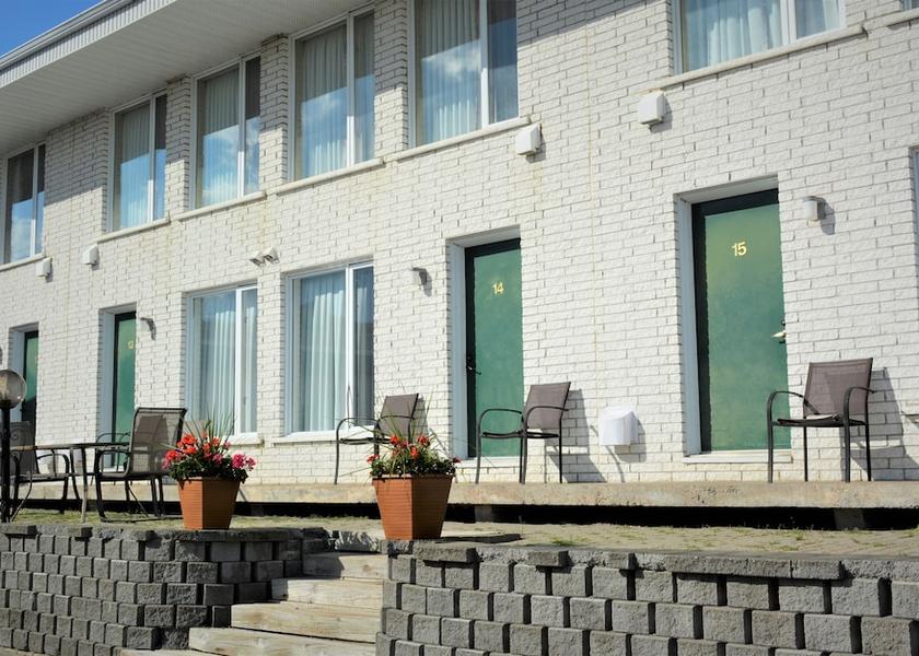 Quebec Forestville Balcony