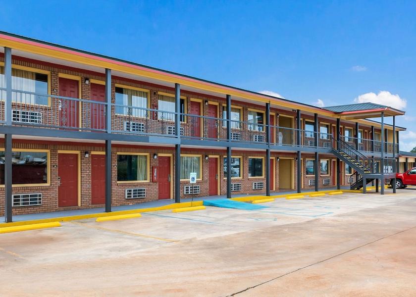 Arkansas Russellville Exterior Detail