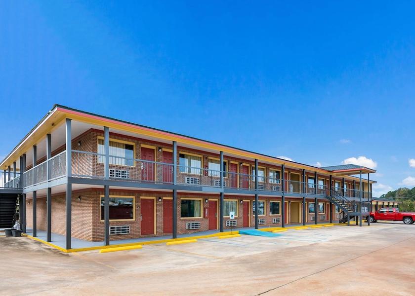 Arkansas Russellville Exterior Detail