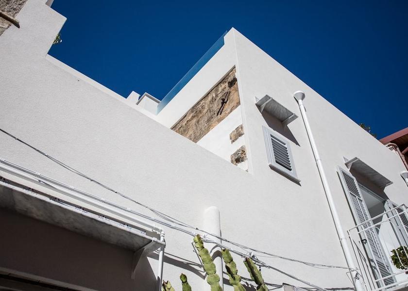 Sicily Cinisi Facade