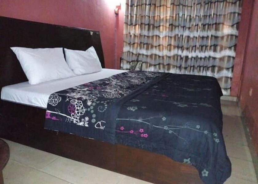 Lagos Lagos Room